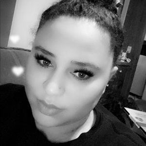 Meet your Posher, Lashaunda